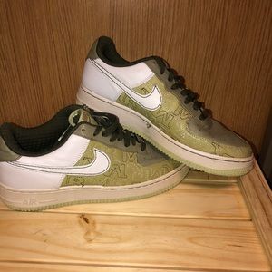 Nike Air Force 1